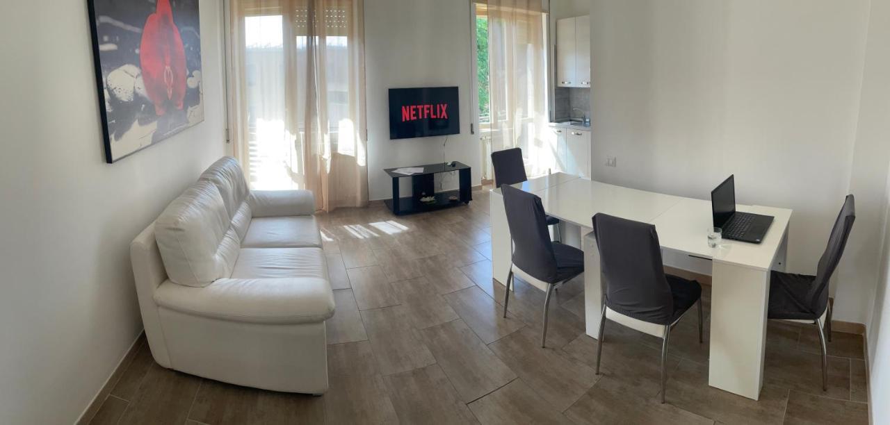 Apartment Lux Kuoni Grace - A Due Passi Dal Porto Civitavecchia